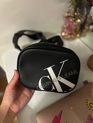 CALVİN KLEİN BEL ÇANTASI