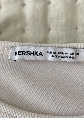 BERSHKA Beyaz uzun kollu tişört
