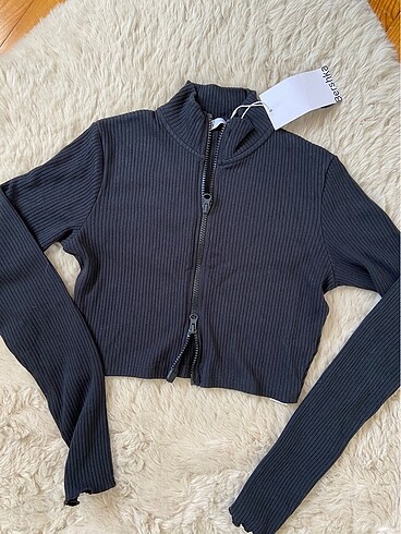 Bershka crop