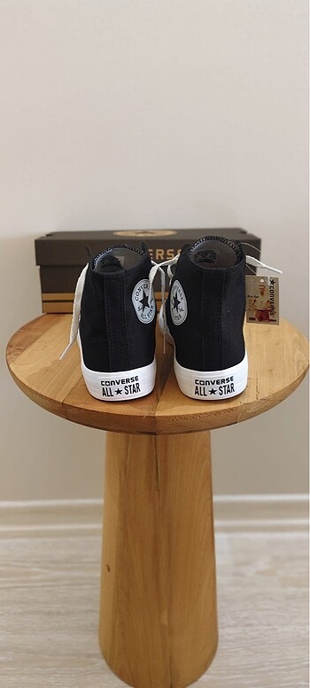 Diğer Converse