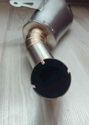 Gri Akrapovic 0 - Görsel 3