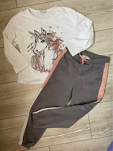 4-5 Yaş LCW Beyaz Üst + H&M Gri Eşofman Takımı