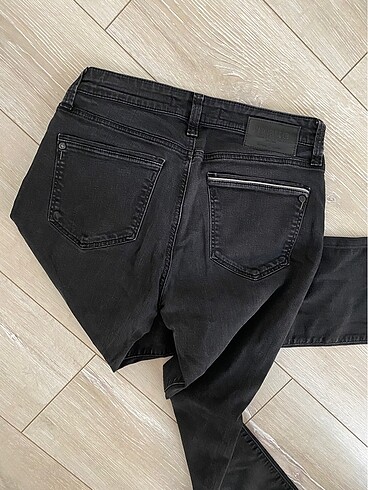 31 Beden Mavi jeans