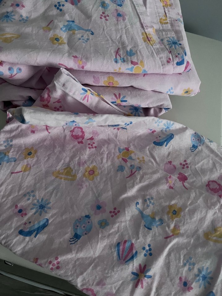 Çocuklar için Pastel Renkli Desenli Uyku Seti - Görsel 3