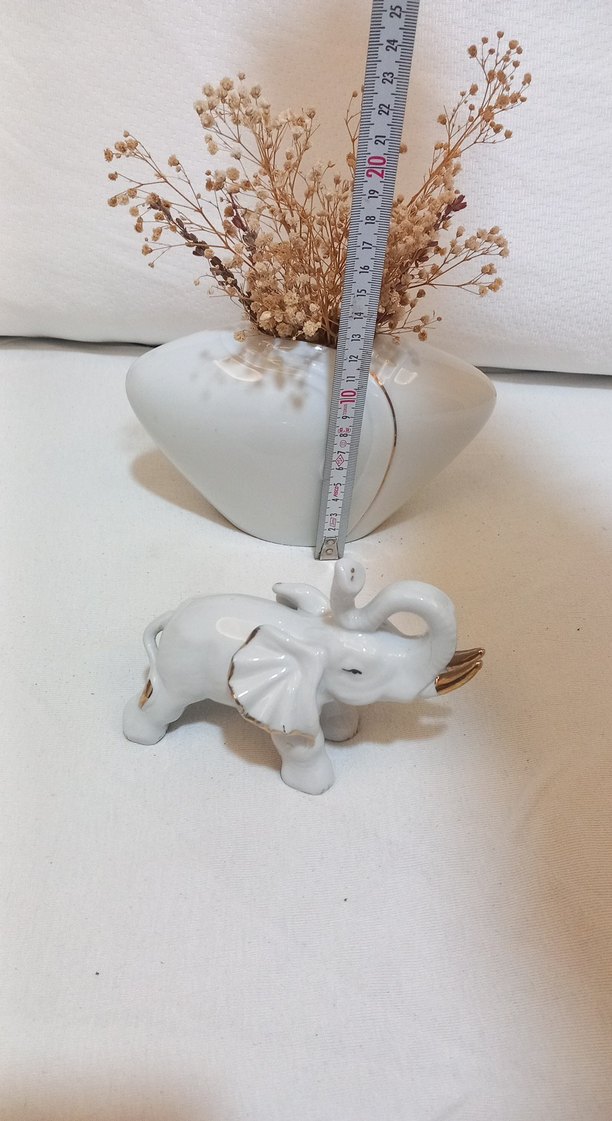 Beyaz  porselen ikili Fil  bir vazo  takım - Görsel 2