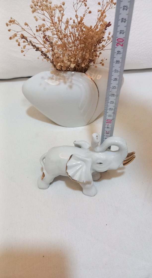 Beyaz  porselen ikili Fil  bir vazo  takım - Görsel 5