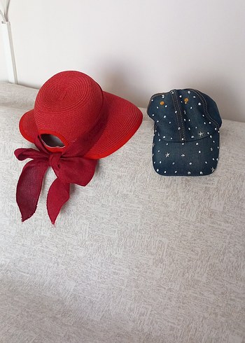 Defacto Kirmizi Fiyonklu Kot Zimbali İkili Sapka