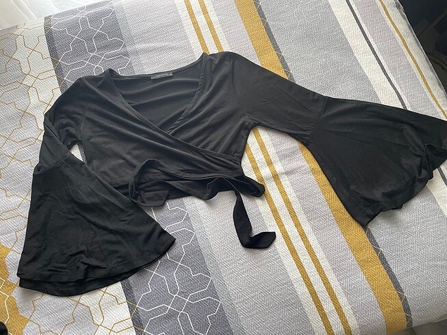 Trendyol & Milla Kadın crop bluz