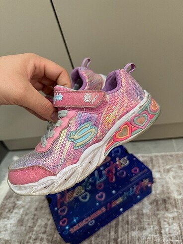 31 Beden Skechers kız çocuk ayakkabı