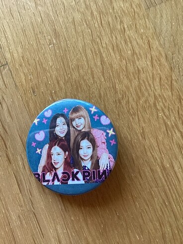 blackpink rozet