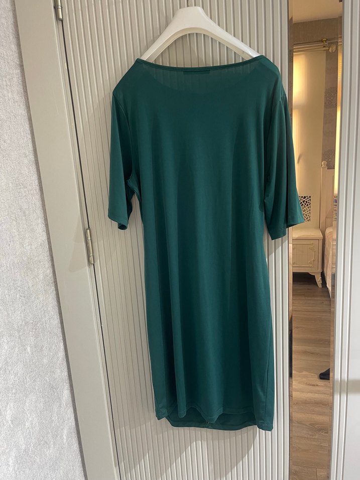 Drapeli V Yaka Midi Elbise - Görsel 5