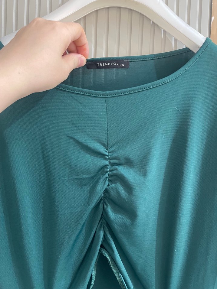 Drapeli V Yaka Midi Elbise - Görsel 3