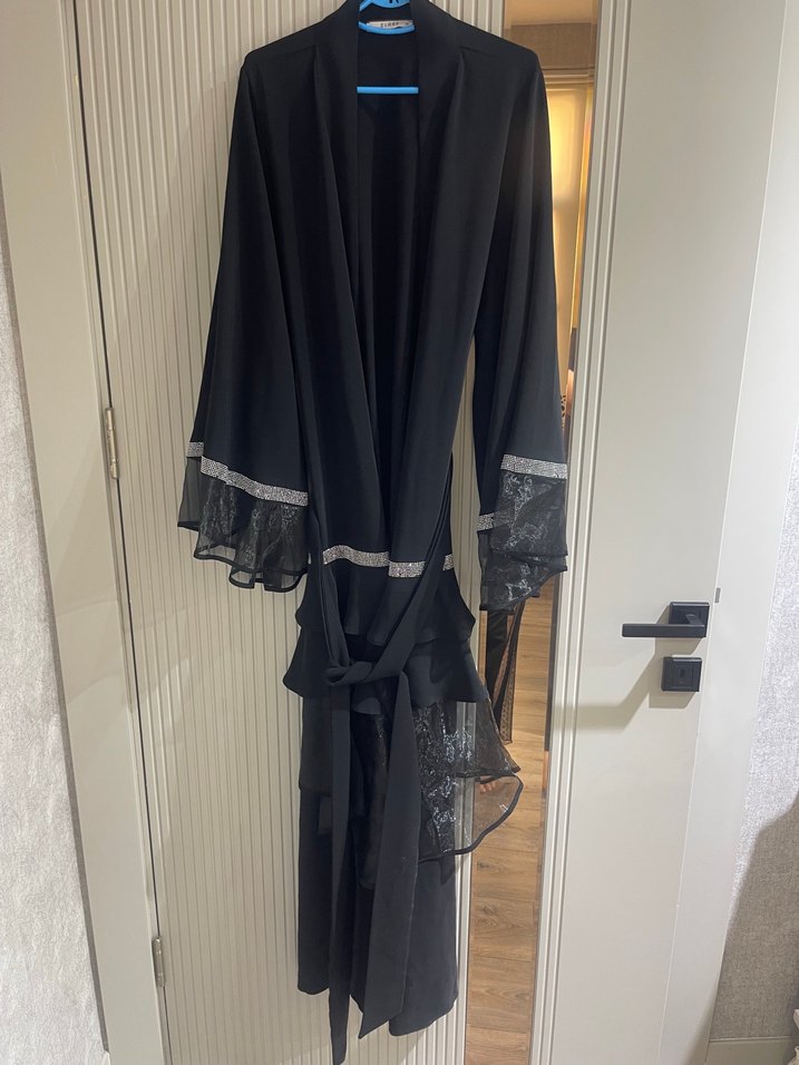 Nakışlı Siyah Uzun Kollu Uzun Elbise abaya boncuklarında dökülme - Görsel 4