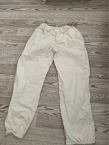 l Beden ten rengi Renk stradivarius ayarlanabilir parasut pantalon