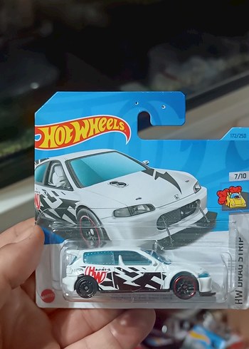Beyaz Hot Wheels Yarış Arabası