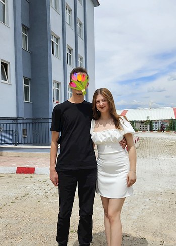 Beyaz Straplez Kısa Kollu Midi Elbise