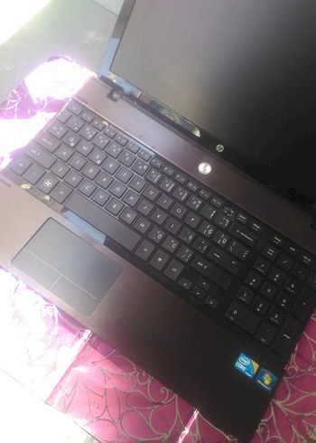 Kahverengi HP Dizüstü Bilgisayar - Görsel 2