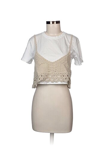 Twist T-shirt %70 İndirimli.
