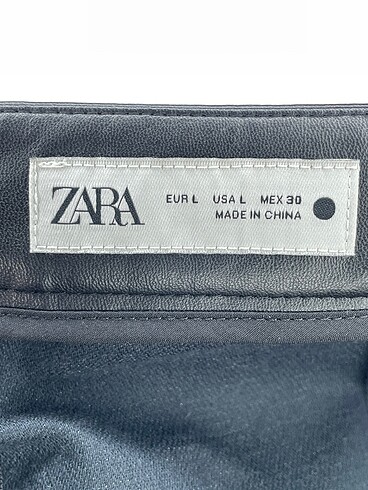 l Beden siyah Renk Zara Midi Etek %70 İndirimli.