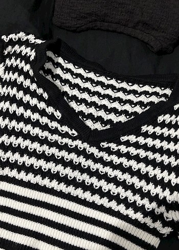 Zebra Desenli V Yaka Triko Kadın Kazak - Görsel 2