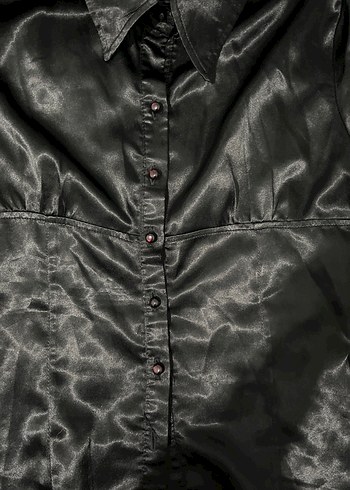 Siyah Düğmeli Gotik Kadın Gömlek - Görsel 2