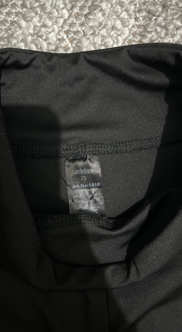 Kadın Siyah Yüksek Bel Mini Şort - Görsel 3