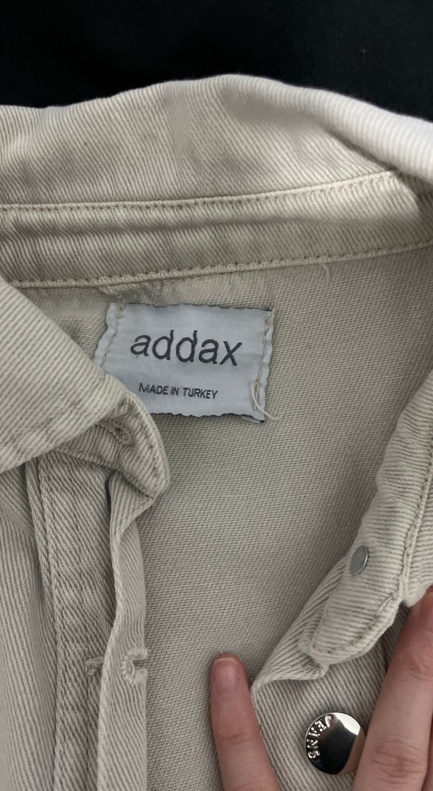 Düğmeli Beyaz bej Denim Ceket - Görsel 3