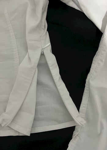 Beyaz V Yakalı bele oturan gömlek - Görsel 5