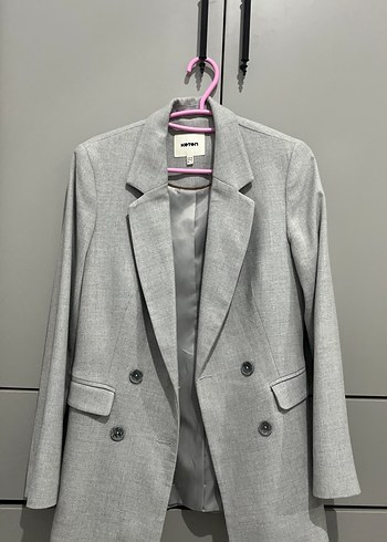 Gri Notch Yaka Kadın Blazer Ceket