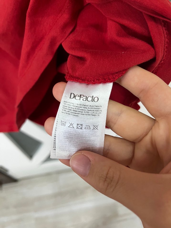 Kırmızı Baskılı Oversize  Tişört - Görsel 4