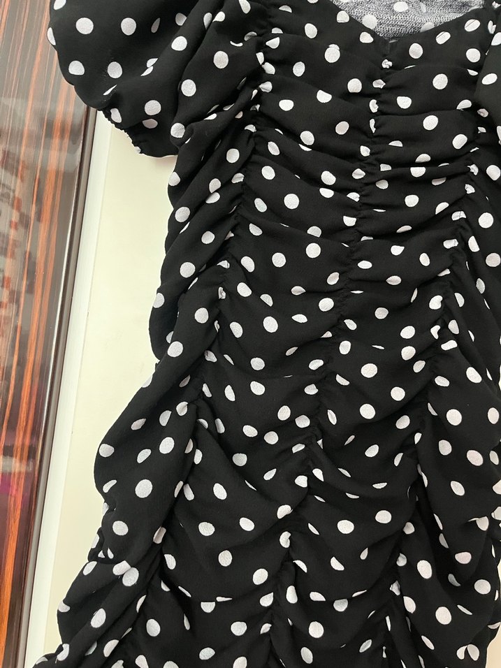 Zara Siyah Puantiyeli V Yaka Midi Elbise - Görsel 4