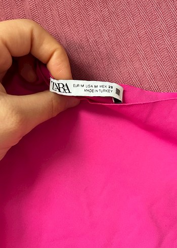 Pembe Yüksek Yakalı Kolsuz kadın çıtçıtlı body - Görsel 2