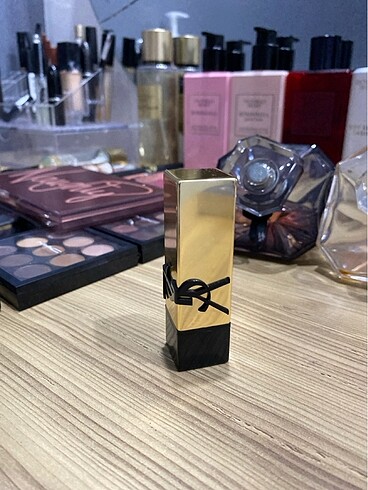 Yves Saint Laurent ruj