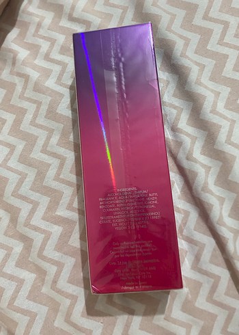 Escada Magnetism Kadın Parfümü 75ml - Görsel 2