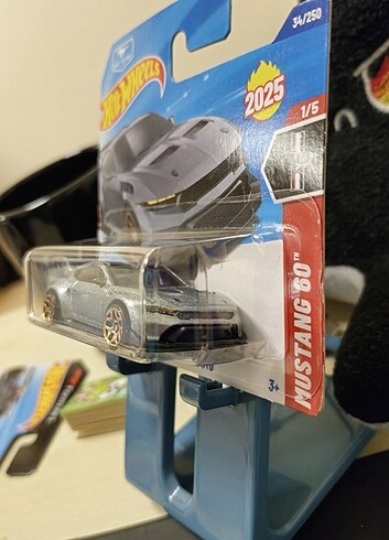 Hot Wheels ford mustang 60.yıl