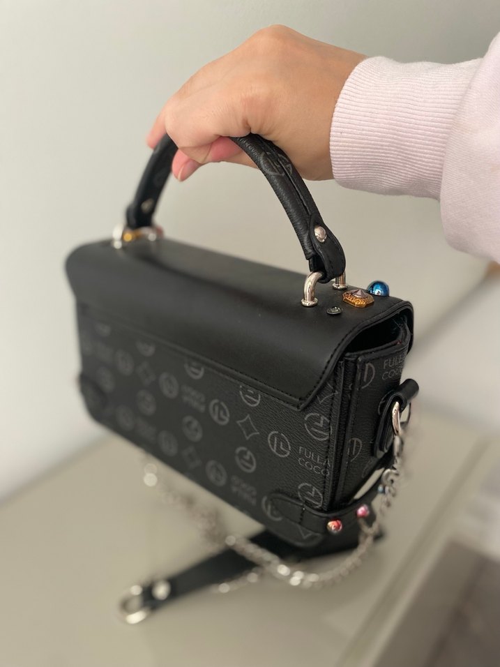 Siyah Zincir Detaylı Gotik Deri Kadın Çanta - Görsel 4