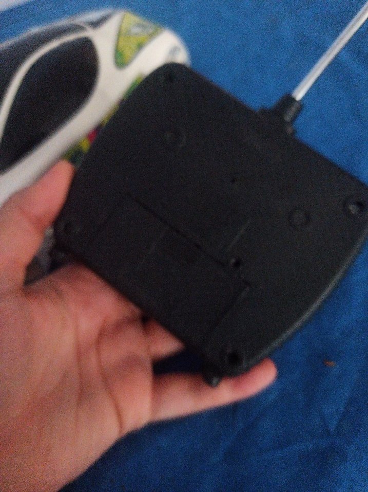 ben10 kumandalı araba - Görsel 4