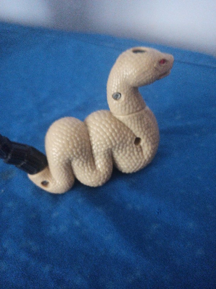 Beyaz Yılan Figür Aksiyon Oyuncağı - Görsel 2