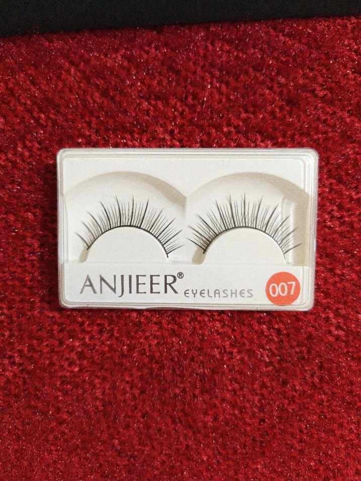 ANJIEER Siyah Parlak Takma Kirpik Seti - Görsel 4