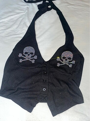 renkli taşlı kuru kafa gotik crop