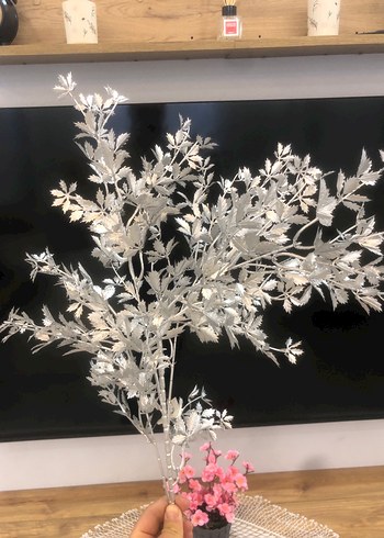 Beyaz Gri Yapraklı Dekoratif Dal - Görsel 2