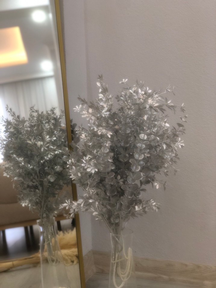 Beyaz Gri Yapraklı Dekoratif Dal - Görsel 4