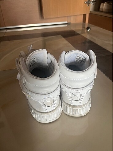 37,5 Beden beyaz Renk Puma Sneaker