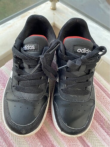33 Beden Adidas spor ayakkabı