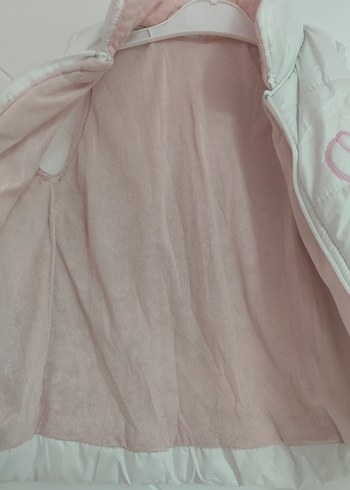 Kız Çocuk Beyaz Nakışlı Fermuarlı Yelek - Görsel 3