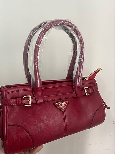 Prada Çanta