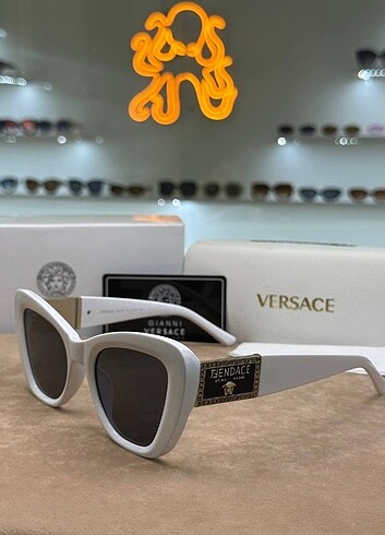 Gianni Versace Yeni Sezon Versace-Fendi FENDACE