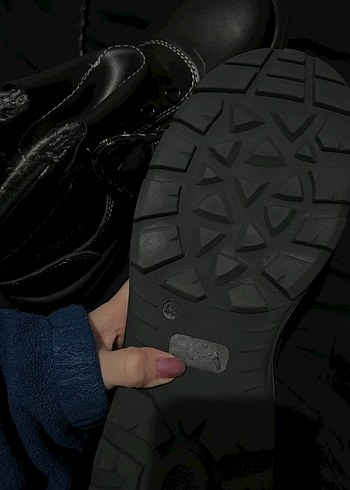 Siyah Bağcıklı Erkek  Bot - Görsel 3