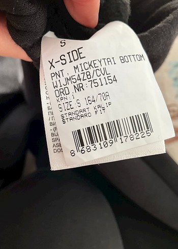 S beden Siyah Baskılı eşofman Bershka - Görsel 4