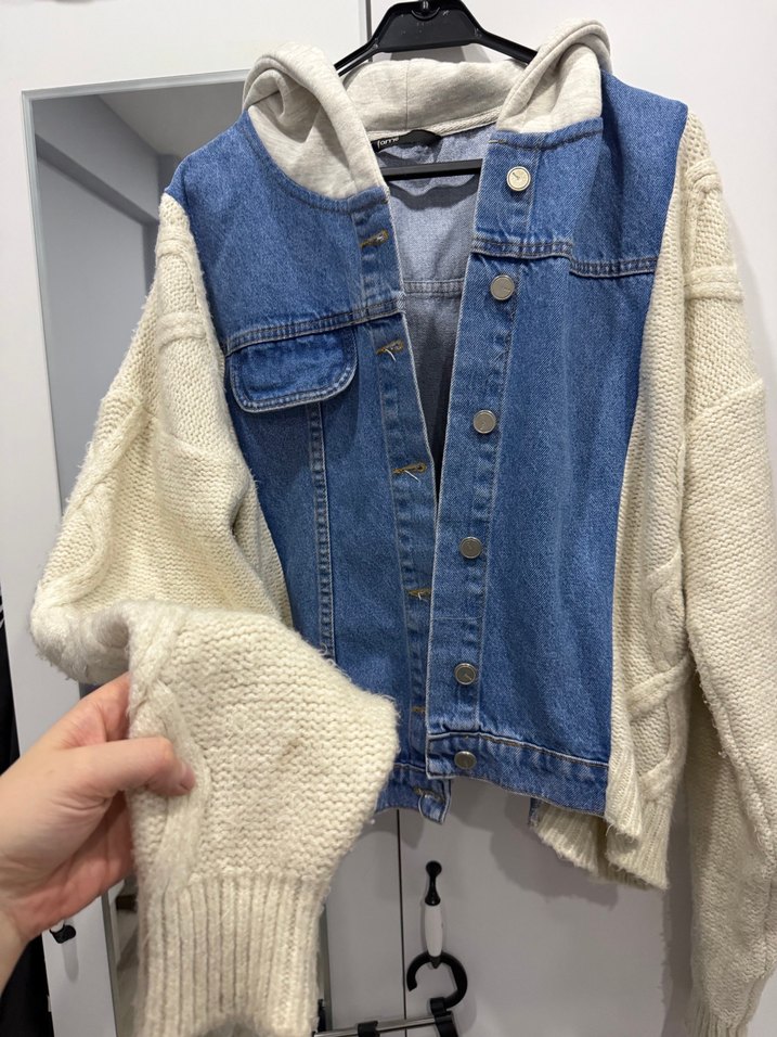 Düğmeli Mavi Kot ve Örgü Detaylı Kadın Ceket - Görsel 2